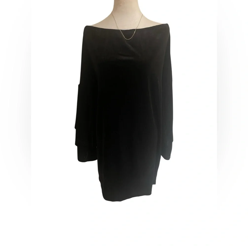 Plus Size 4XL Black Velvet Dress with Bell Sleeves Witchy Gothic Style